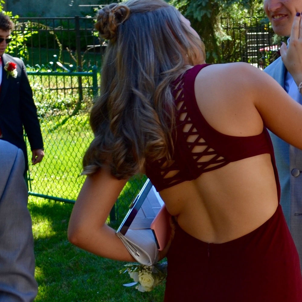PROM DRESS WORE ONE!! OFFER ME!